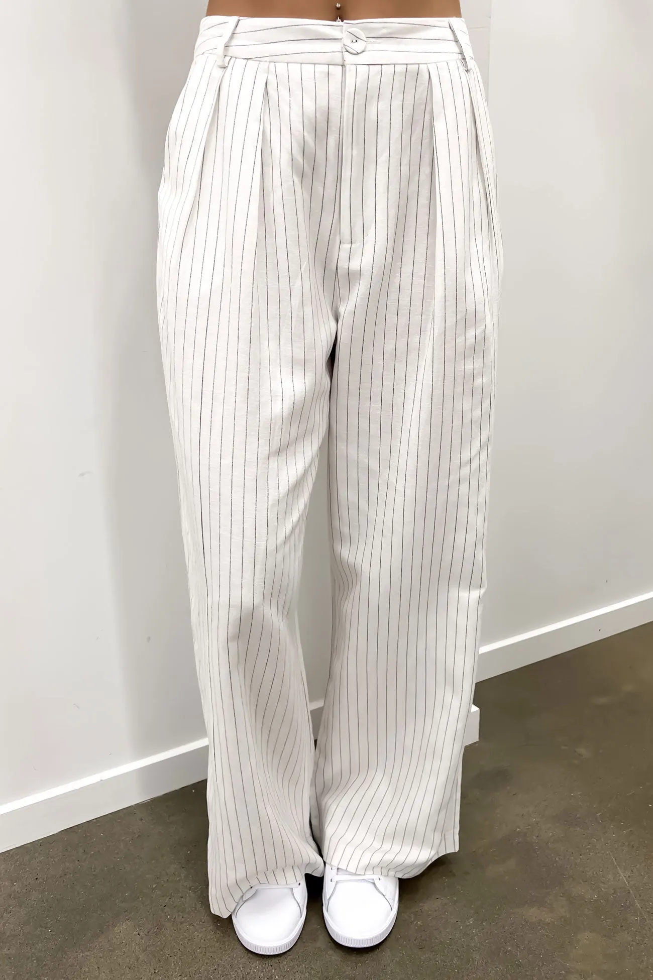 Matt Pant White Pinstripe