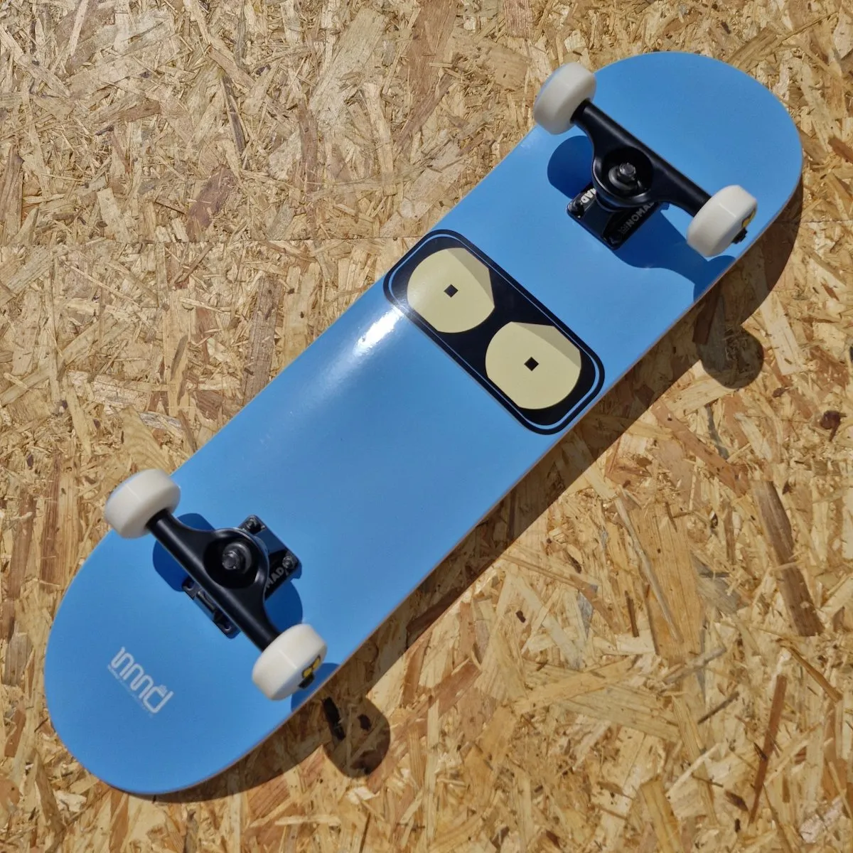 Nomad Skateboards Futura Robot 7.875 Complete